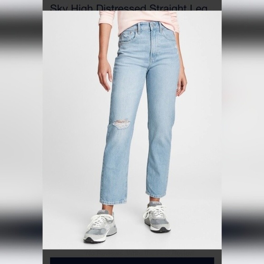 Sky High Distressed 90's Straight Leg Jeans With Washwell